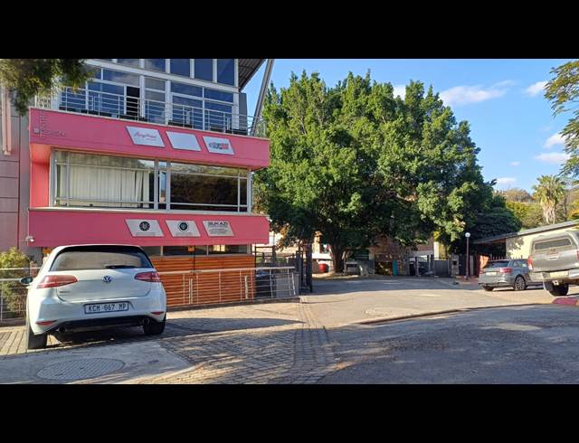 156M² OFFICE TO LET IN NELSPRUIT EXT 1