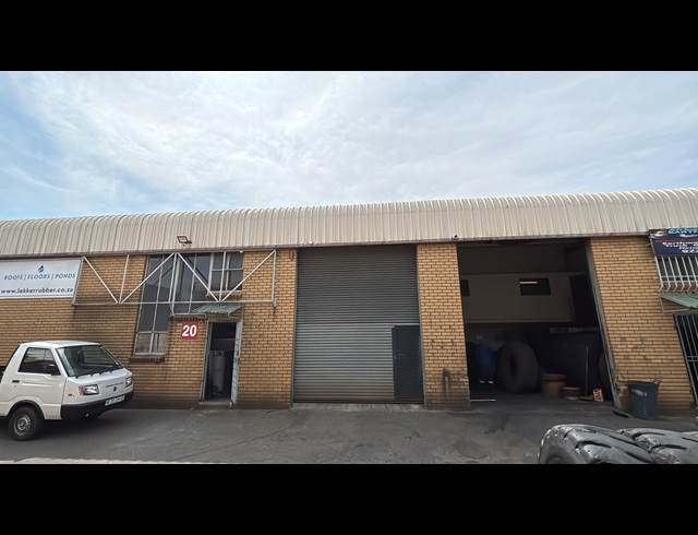 155M² WAREHOUSE TO LET IN JET PARK