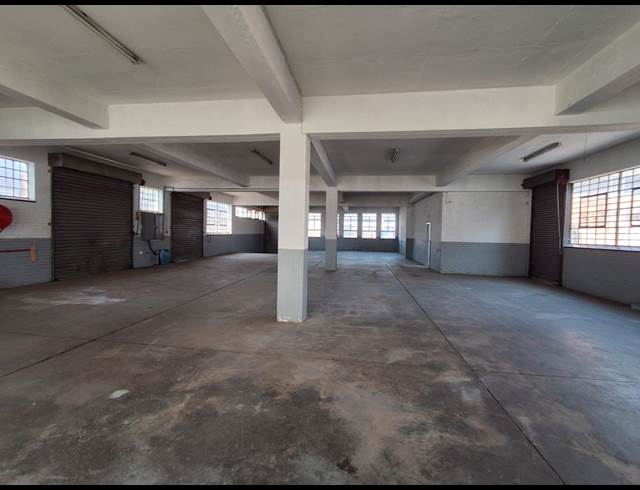 900M² WAREHOUSE TO LET IN BENROSE
