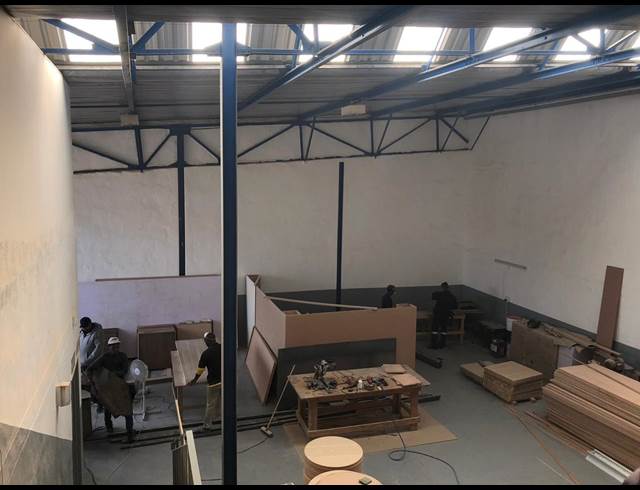 270M² WAREHOUSE RENTED IN STRIJDOMPARK