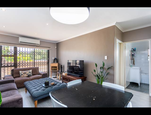 2 BEDROOM TOWNHOUSE RENTED IN SONSTRAAL HEIGHTS