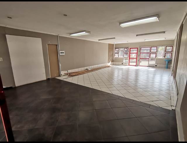 71M² OFFICE TO LET IN VALHALLA