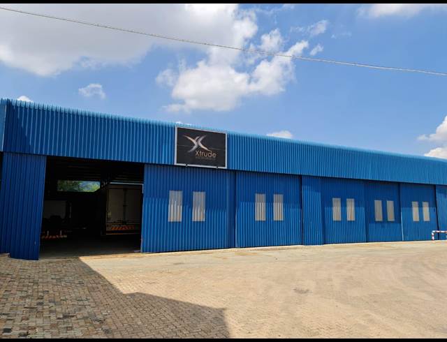 1,000M² WAREHOUSE RENTED IN WADEVILLE