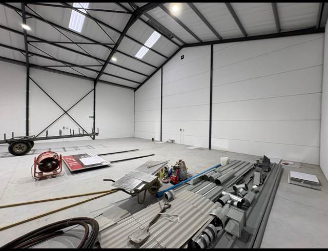 434M² WAREHOUSE TO LET IN FIRGROVE