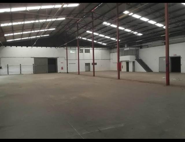 1,831M² WAREHOUSE TO LET IN WESTMEAD