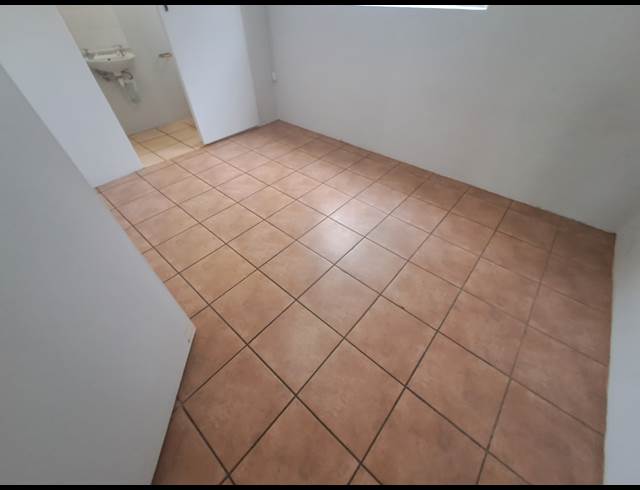 1 bed property to rent in ROUX PARK