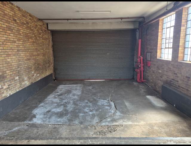 926M² WAREHOUSE TO LET IN BENROSE
