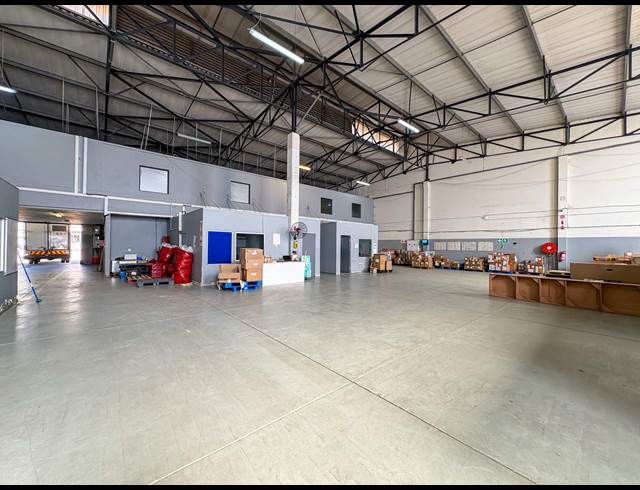 1,008M² WAREHOUSE TO LET IN RIVERHORSE VALLEY