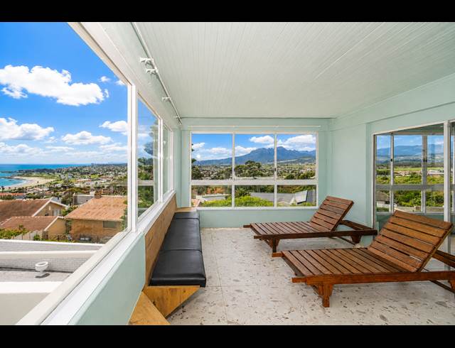5 BEDROOM HOUSE TO LET IN MOUNTAINSIDE