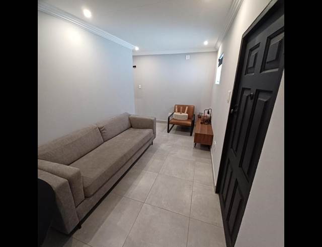 1 BEDROOM PROPERTY TO RENT IN HOUGHTON ESTATE