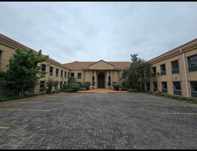 4,395M² OFFICE TO LET IN BEDFORDVIEW