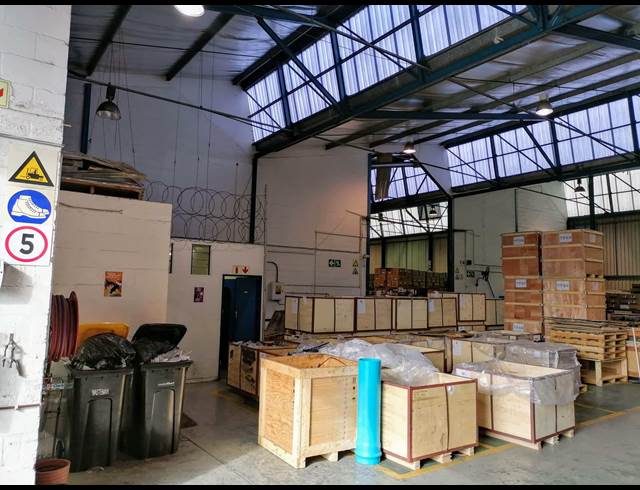 759.30M² WAREHOUSE TO LET IN BELLVILLE SOUTH INDUSTRIA