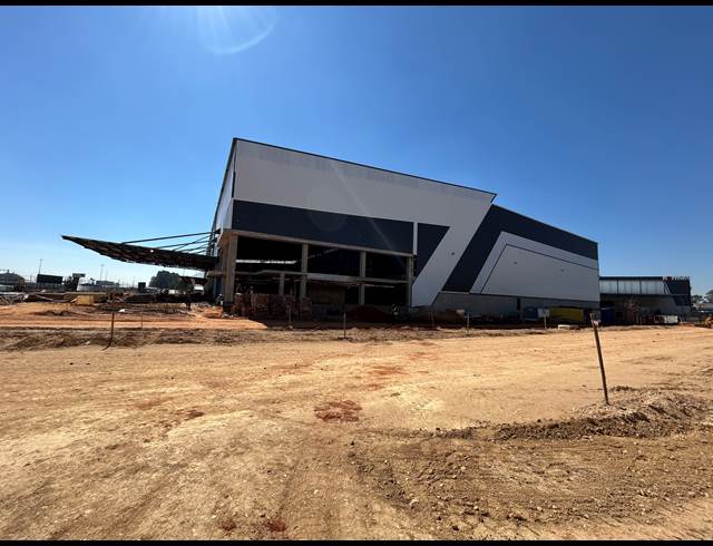 9,909M² WAREHOUSE TO LET IN JET PARK