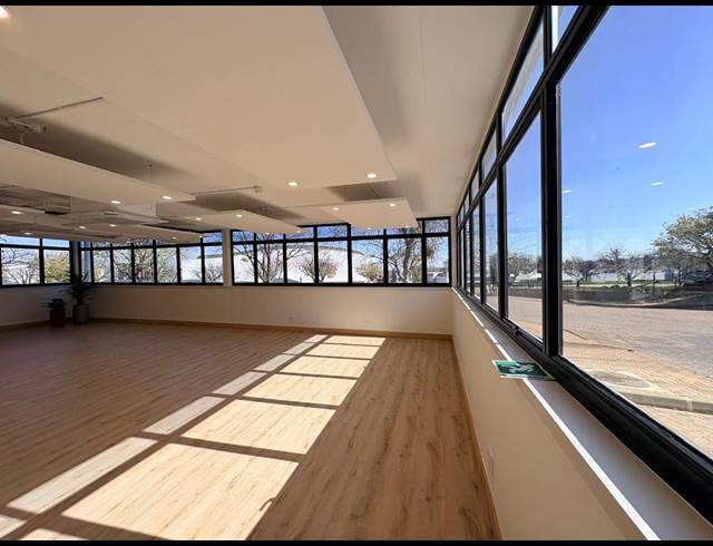 265M² OFFICE TO LET IN HALFWAY HOUSE