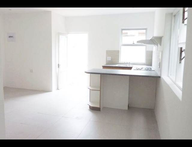 1 bed property to rent in WOODSTOCK