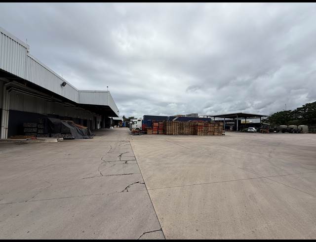 18,865M² WAREHOUSE TO LET IN PROSPECTON INDUSTRIAL