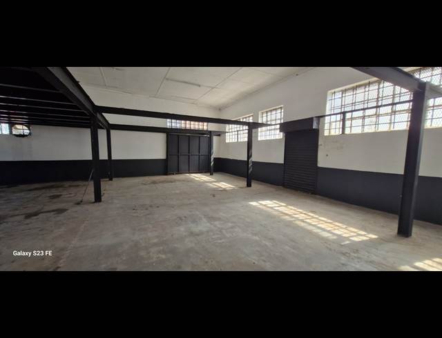 1,000M² WAREHOUSE TO LET IN NEW DOORNFONTEIN