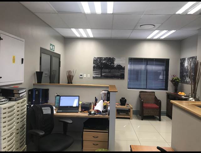 70M² OFFICE RENTED IN SONHEUWEL