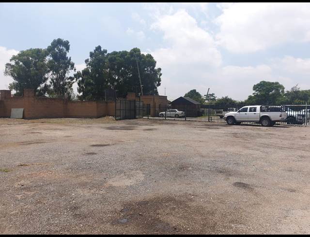 450M² WAREHOUSE TO LET IN BRENTWOOD PARK