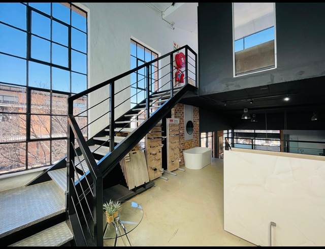 320M² RETAIL TO LET IN FOURWAYS