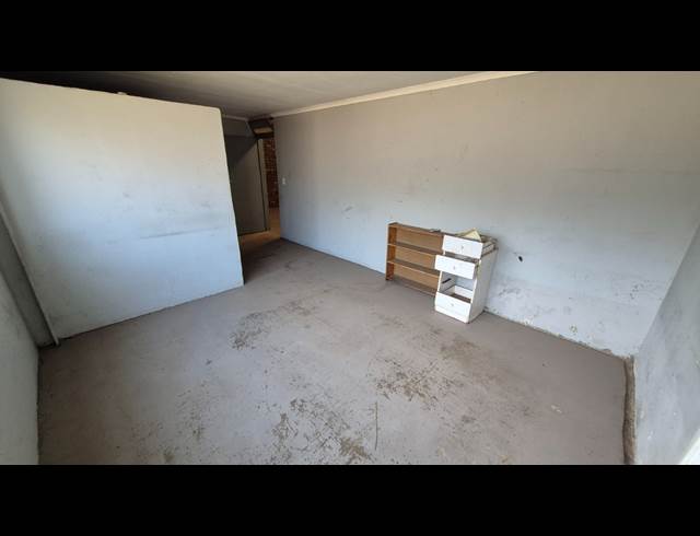 343M² FACTORY TO LET IN ANDERBOLT