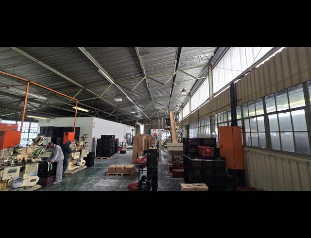 1,200M² FACTORY TO LET IN LEA GLEN