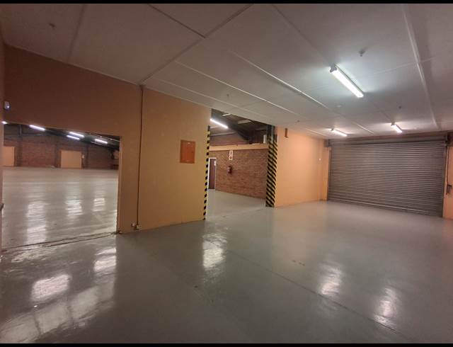 1,200M² WAREHOUSE TO LET IN WILSONIA