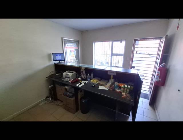 250M² WAREHOUSE TO LET IN BRACKENFELL CENTRAL