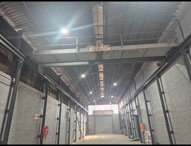 640M² FACTORY TO LET IN BENROSE