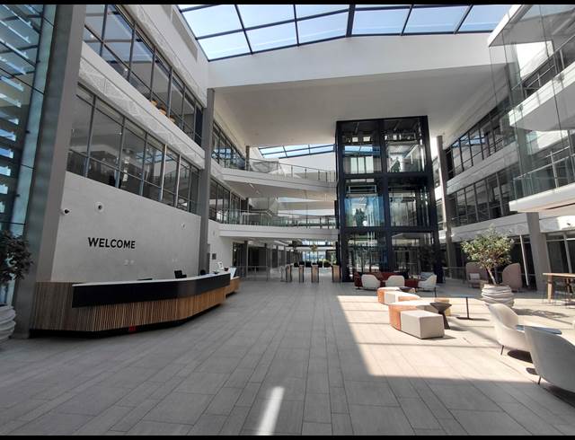 6,746M² OFFICE TO LET IN WATERFALL