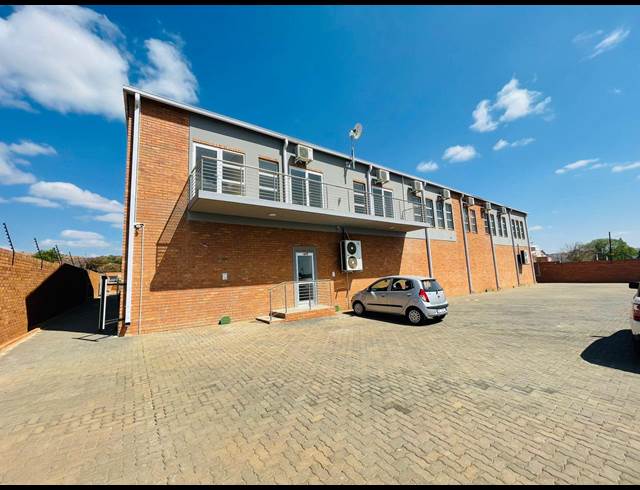 700M² OFFICE RENTED IN MONTANA
