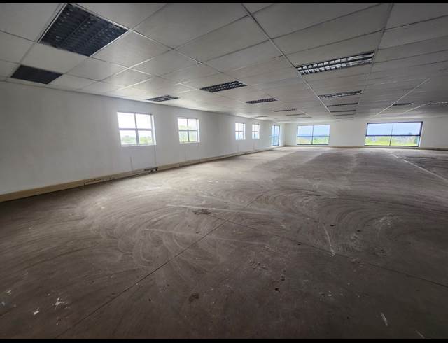 275M² OFFICE TO LET IN HALFWAY GARDENS