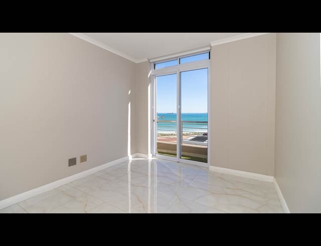 2 BEDROOM APARTMENT TO LET IN BEACHFRONT