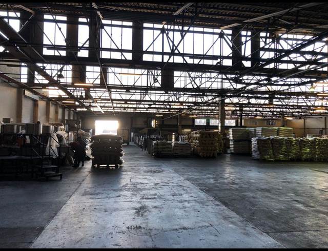 2,000M² WAREHOUSE TO LET IN BLACKHEATH INDUSTRIAL