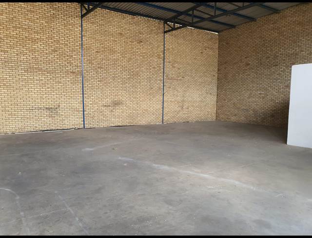 270M² WAREHOUSE TO LET IN TULISA PARK