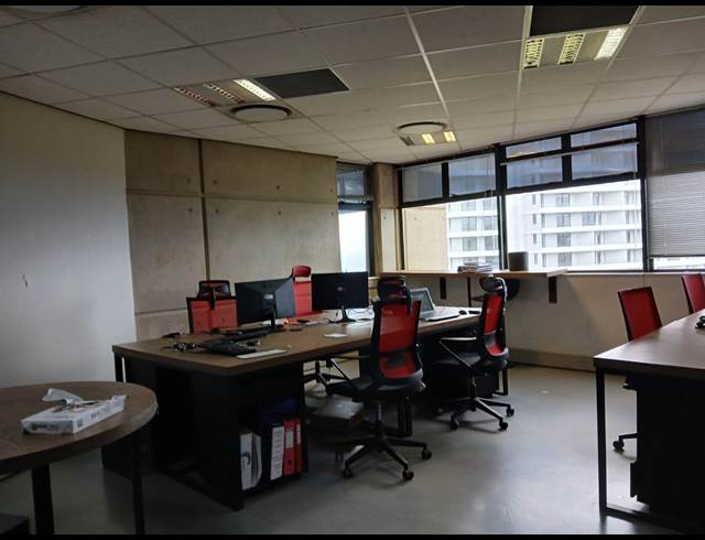 152M² OFFICE TO LET IN UMHLANGA RIDGE