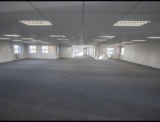 1,901M² OFFICE TO LET IN ILLOVO