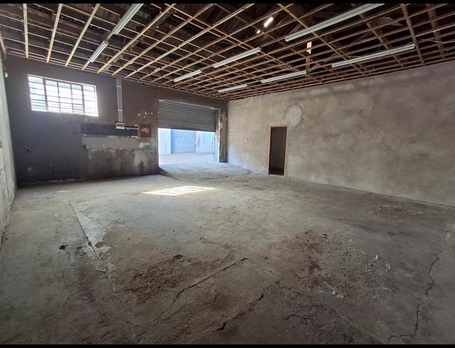 184M² WORKSHOP TO LET IN ARCADIA