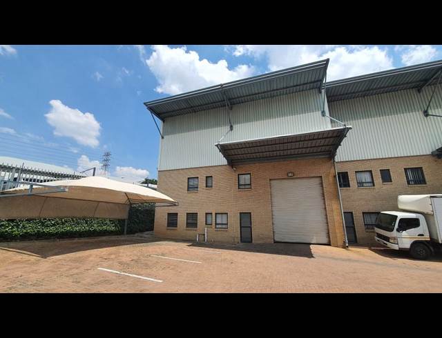530M² WAREHOUSE TO LET IN LINBRO PARK