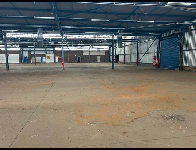 2,524M² WAREHOUSE TO LET IN ANDERBOLT