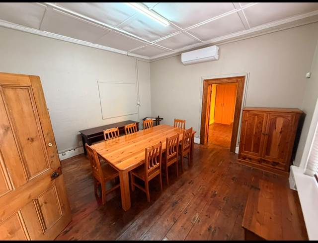 85M² OFFICE TO LET IN BERGZICHT