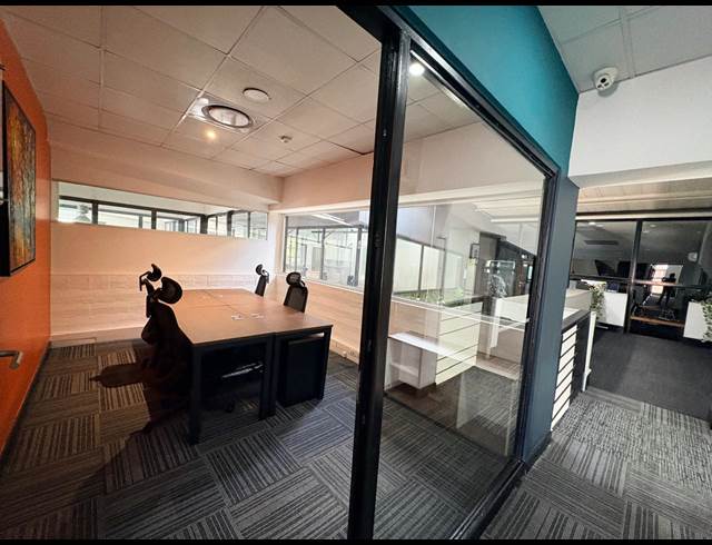 17M² SERVICED OFFICE TO LET IN BARBEQUE DOWNS