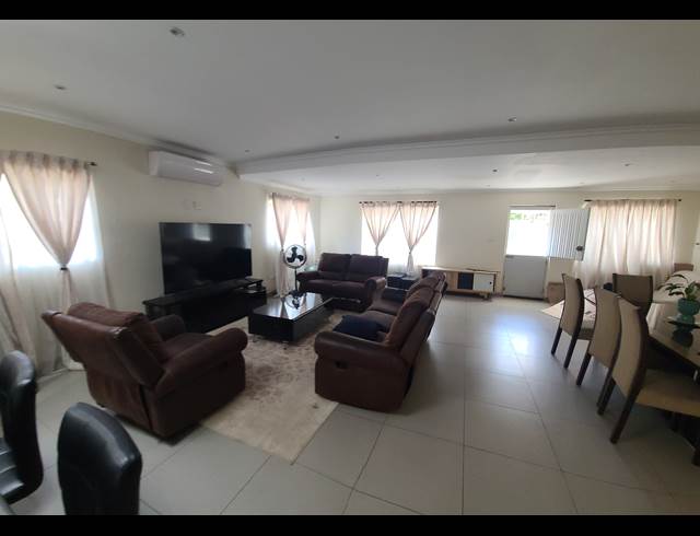3 BEDROOM FREESTANDING TO LET IN SANDRINGHAM