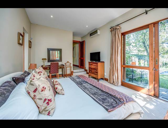 4 BEDROOM HOUSE TO LET IN DAINFERN GOLF ESTATE