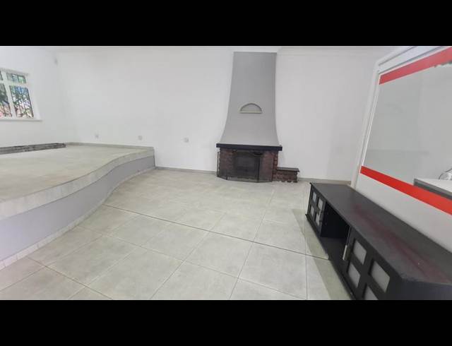 BUSINESS PROPERTY TO RENT IN LIBRADENE