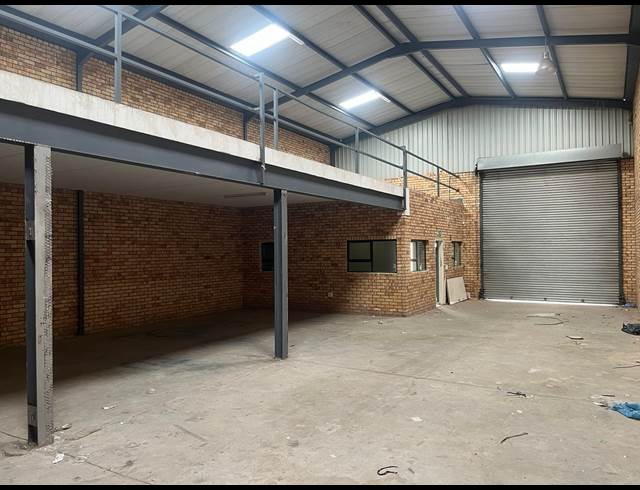 315M² WAREHOUSE TO LET IN CROWN