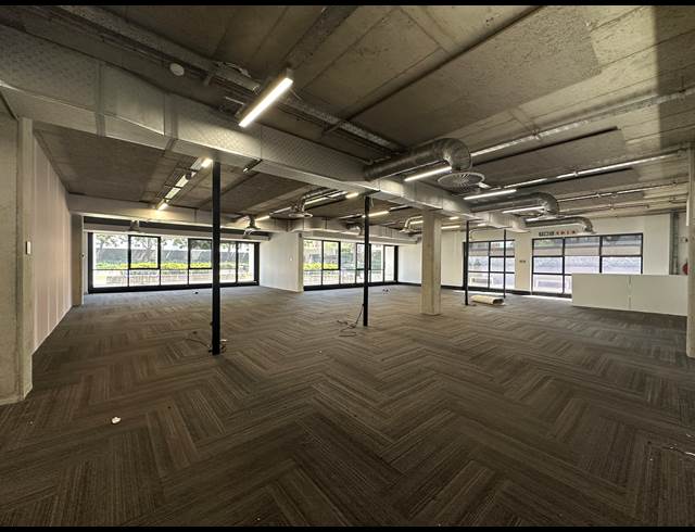381M² OFFICE TO LET IN SANDTON CENTRAL