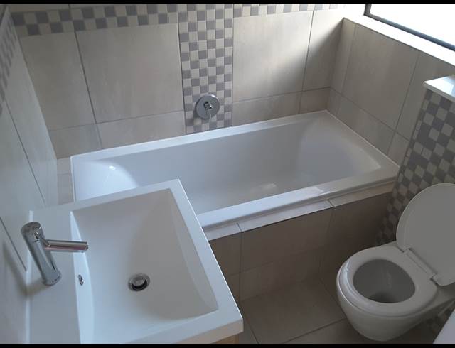 3 bed property to rent in EAST-RURAL