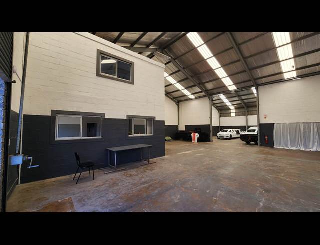 435M² WAREHOUSE RENTED IN BLACKHEATH INDUSTRIAL