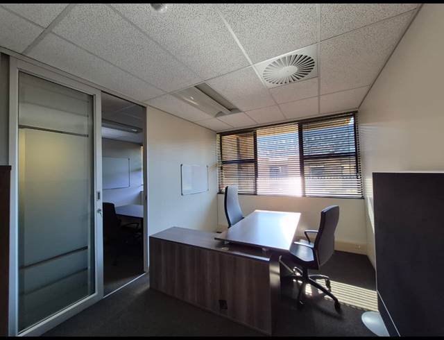 283M² OFFICE TO LET IN ROSEBANK